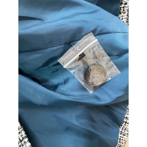 NWOT Karl Lagerfeld Fringe Trim Tweed Blazer Jacket Metallic Blue Two Bu… - Picture 11 of 12